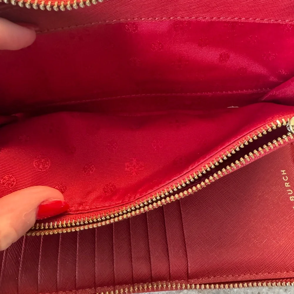 Tory Burch Red Emerson Continental Wallet - Picture 6 of 9